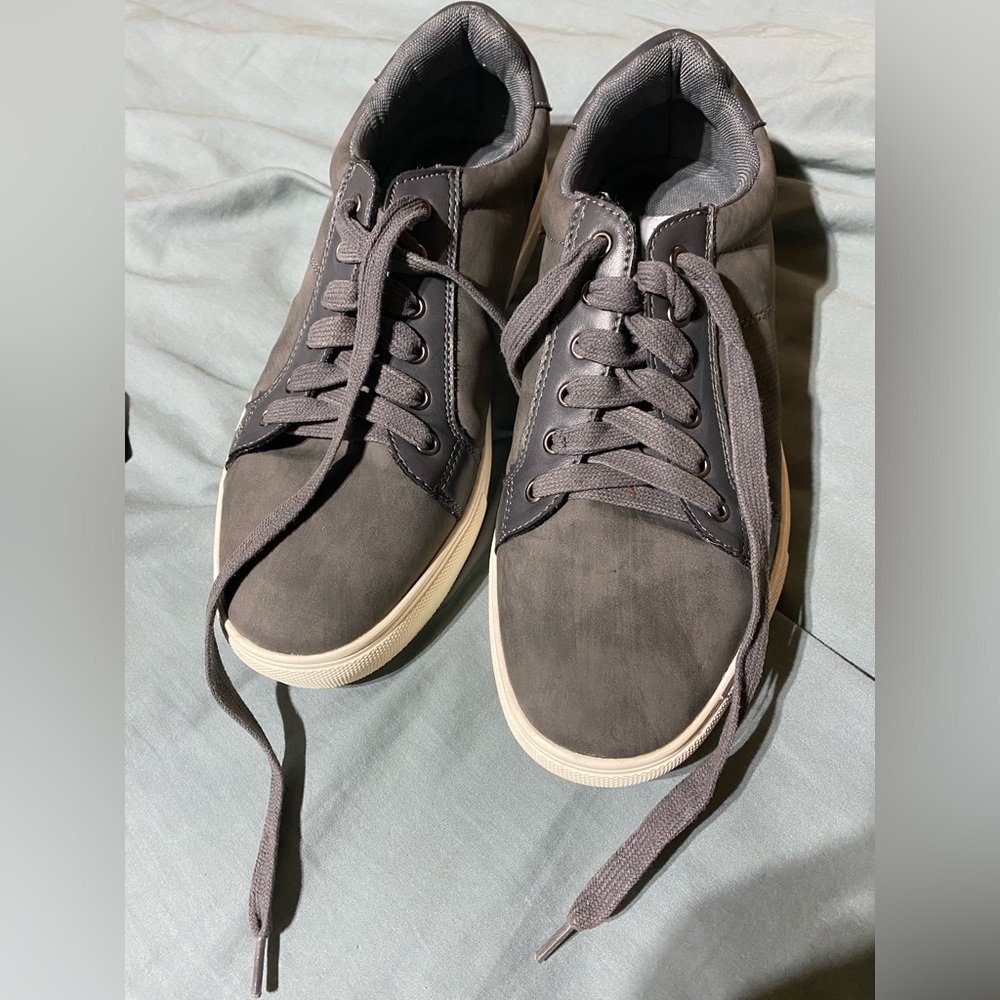 Steve Madden Suede Sneakers